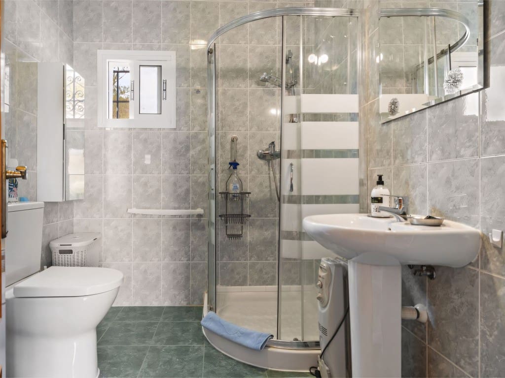 3 soveværelse Villa til salg i Pizarra med swimmingpool garage - € 525.000 (Ref: 9062172)