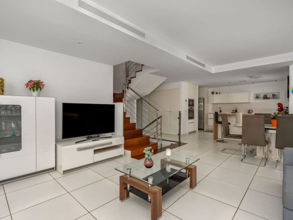 4 bedroom Villa for sale in Torremuelle with pool garage - € 890,000 (Ref: 9074905)