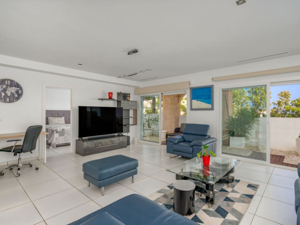 4 bedroom Villa for sale in Torremuelle with pool garage - € 890,000 (Ref: 9074905)