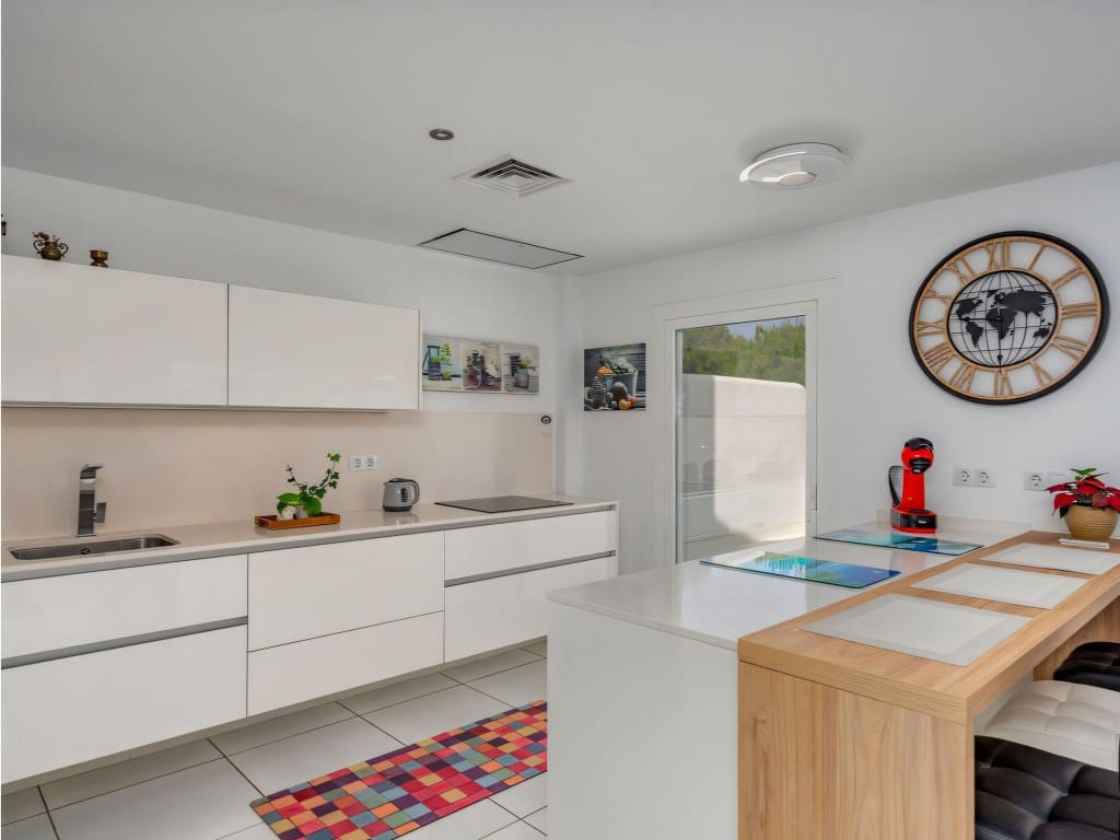 4 bedroom Villa for sale in Torremuelle with pool garage - € 890,000 (Ref: 9074905)