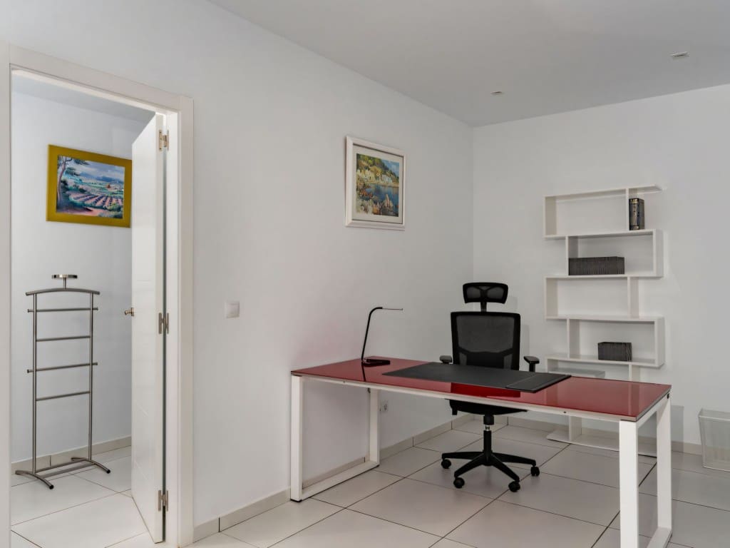 4 bedroom Villa for sale in Torremuelle with pool garage - € 890,000 (Ref: 9074905)