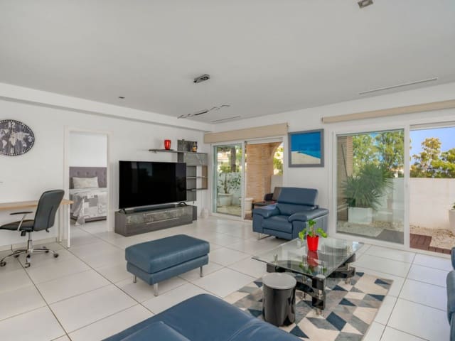 4 soveværelse Villa til salg i Torremuelle, Benalmádena med swimmingpool garage - € 890.000 (Ref: 9074905)