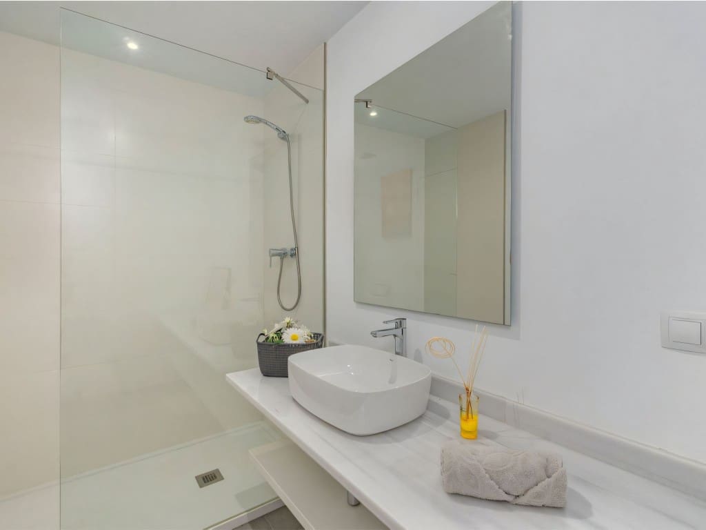 4 bedroom Villa for sale in Torremuelle with pool garage - € 890,000 (Ref: 9074905)