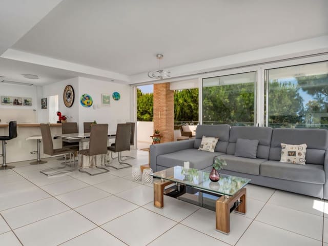 4 soveværelse Villa til salg i Torremuelle, Benalmádena med swimmingpool garage - € 890.000 (Ref: 9074905)