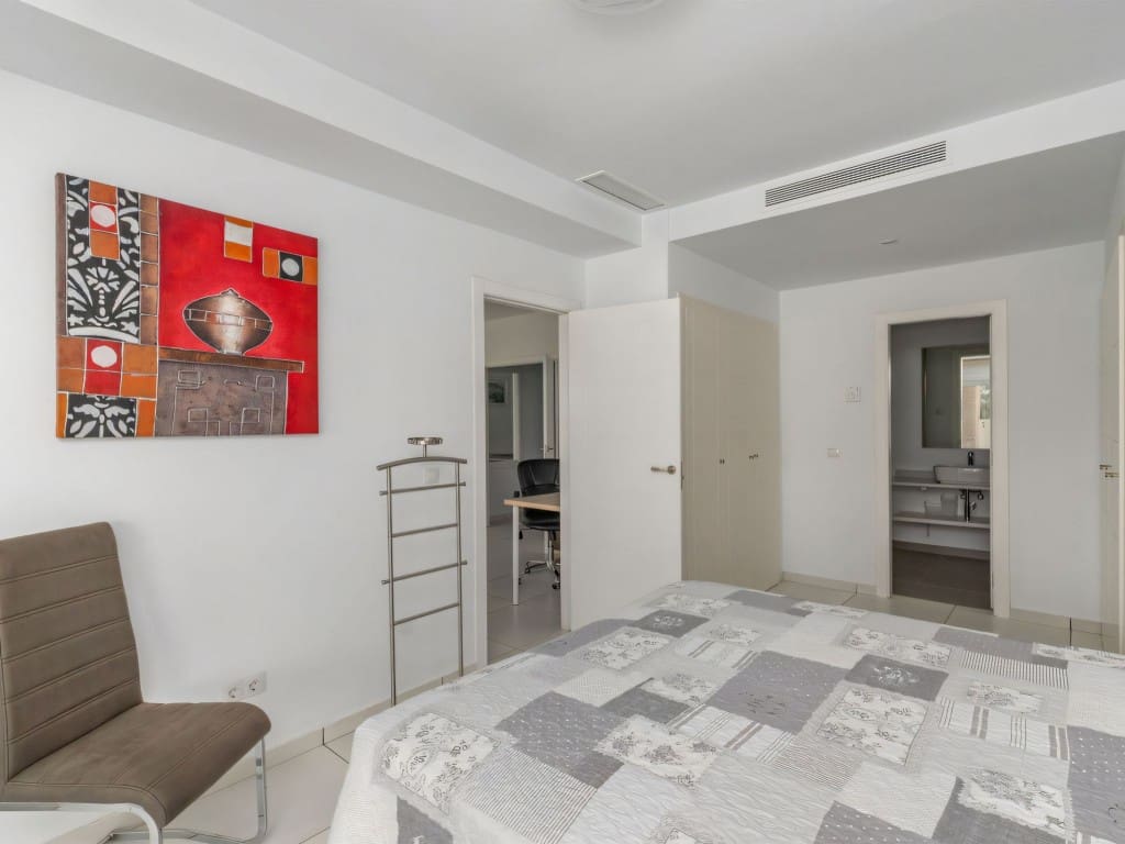 4 bedroom Villa for sale in Torremuelle with pool garage - € 890,000 (Ref: 9074905)