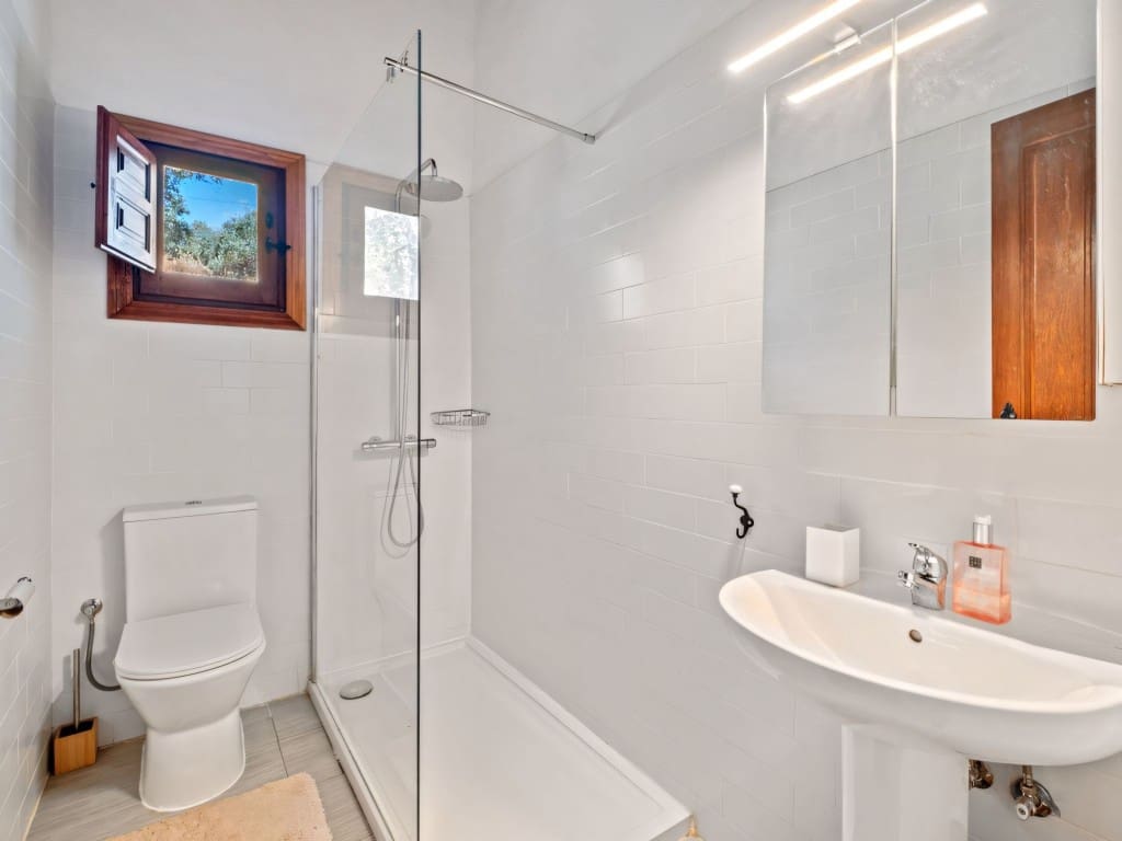 3 soveværelse Finca/Landehus til salg i Tolox med swimmingpool - € 429.000 (Ref: 9077811)