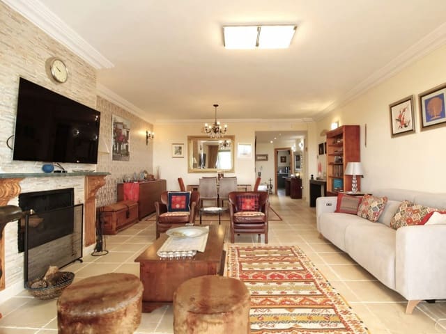 3 chambre Appartement à vendre à Los Flamingos, Benahavís avec piscine garage - 699 000 € (Ref: 9095091)