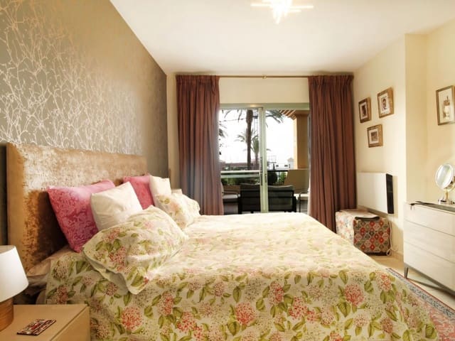 3 chambre Appartement à vendre à Los Flamingos, Benahavís avec piscine garage - 699 000 € (Ref: 9095091)