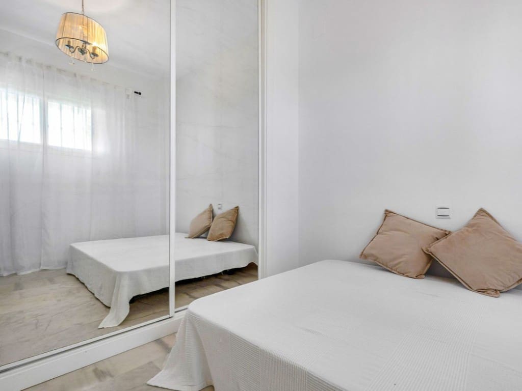 2 chambre Appartement à vendre à Riviera del Sol avec piscine garage - 319 000 € (Ref: 9098920)