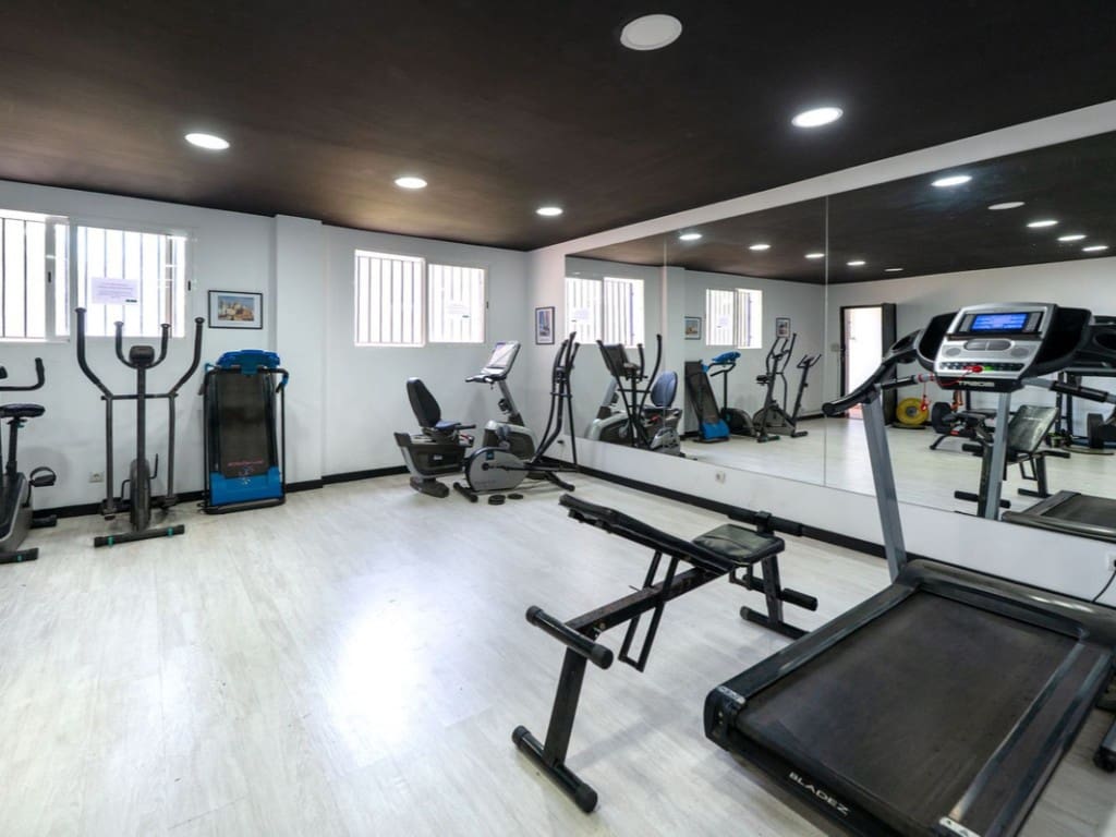 2 chambre Appartement à vendre à Riviera del Sol avec piscine garage - 319 000 € (Ref: 9098920)