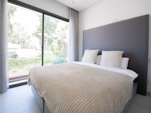 4 camera da letto Villa in vendita in Atalaya-Isdabe, Estepona con piscina garage - 2.000.000 € (Rif: 9106344)