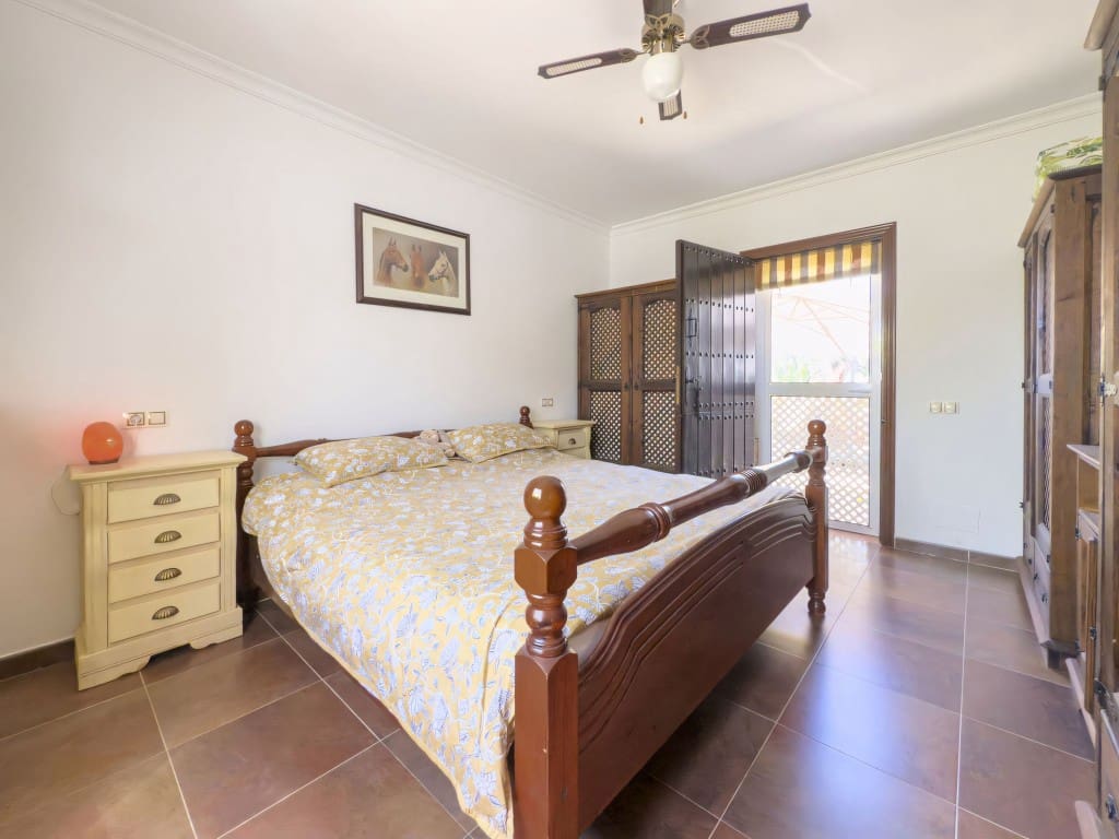 3 soveværelse Finca/Landehus til salg i Tolox med swimmingpool - € 375.000 (Ref: 9107092)