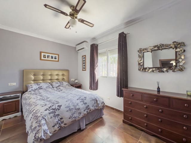 3 soverom Finca/Herregård til salgs i Tolox med svømmebasseng - € 375 000 (Ref: 9107092)