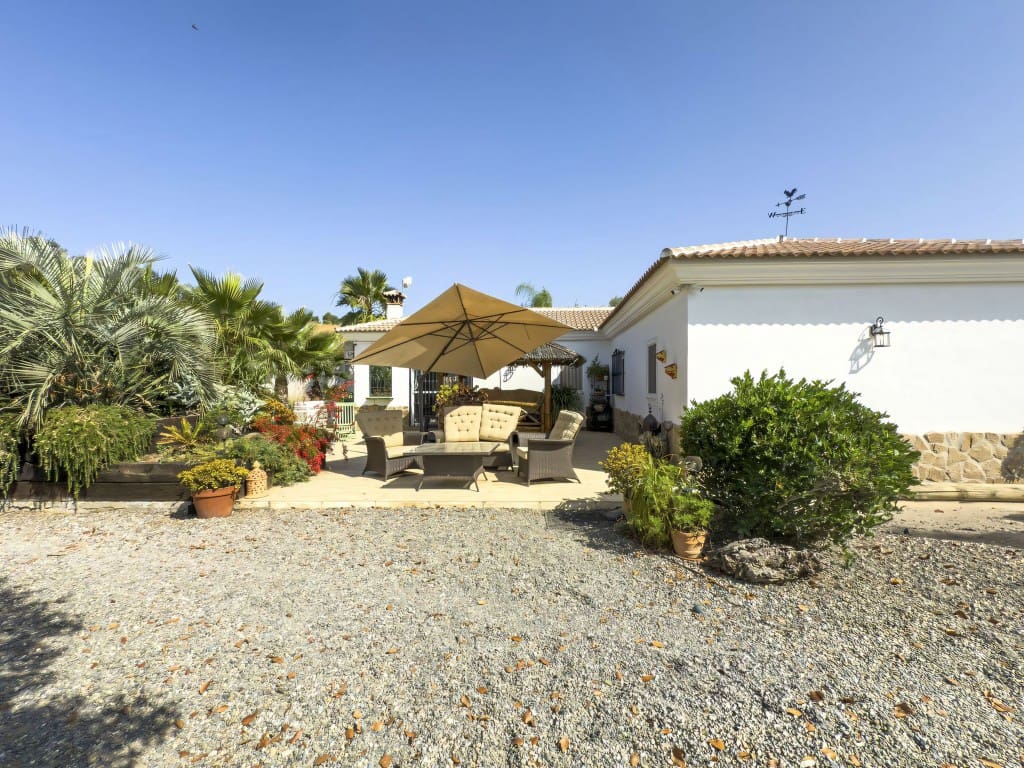 3 soveværelse Finca/Landehus til salg i Tolox med swimmingpool - € 375.000 (Ref: 9107092)