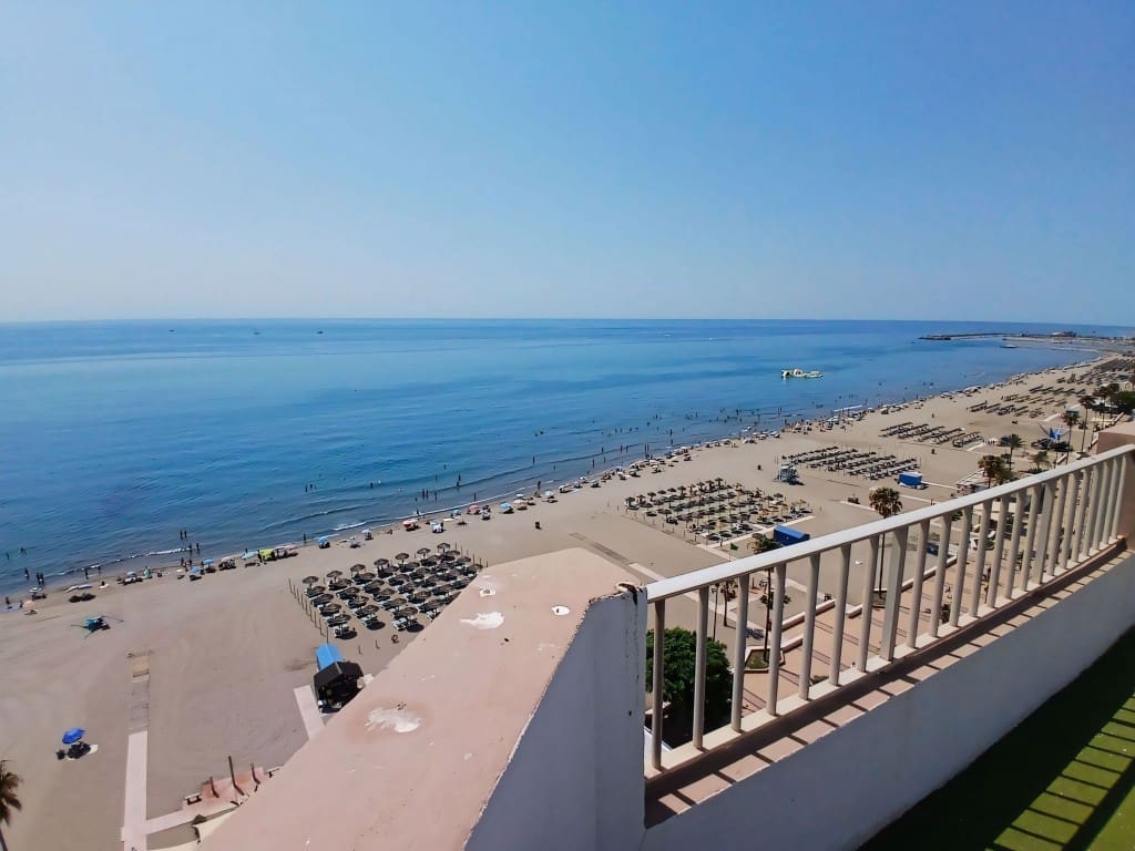 2 soveværelse Penthouse til salg i Fuengirola med swimmingpool - € 1.275.000 (Ref: 9108501)