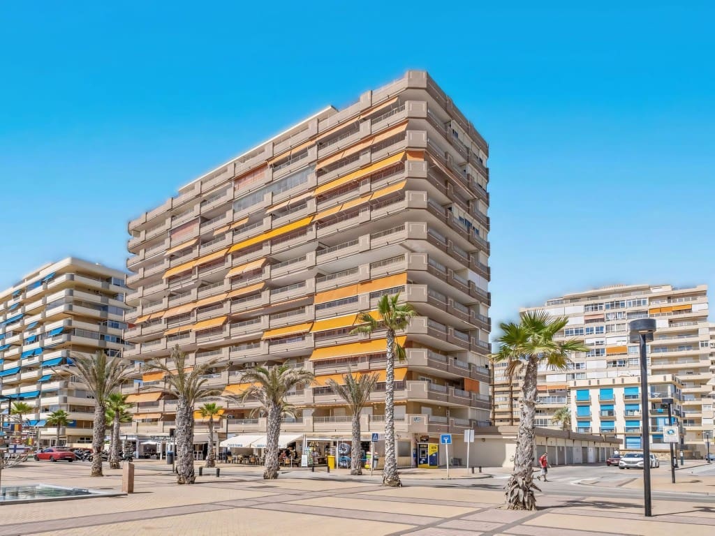 2 soveværelse Penthouse til salg i Fuengirola med swimmingpool - € 1.275.000 (Ref: 9108501)