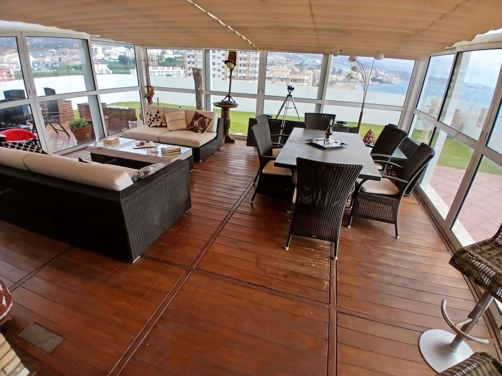 2 soveværelse Penthouse til salg i Fuengirola med swimmingpool - € 1.275.000 (Ref: 9108501)