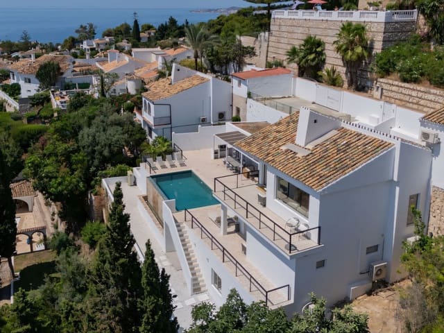 4 Zimmer Villa zu verkaufen in Torremuelle, Benalmádena mit Pool Garage - 1.395.000 € (Ref: 9110090)
