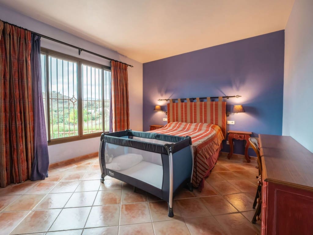 4 soverom Villa til salgs i Monda med svømmebasseng - € 945 000 (Ref: 9111895)