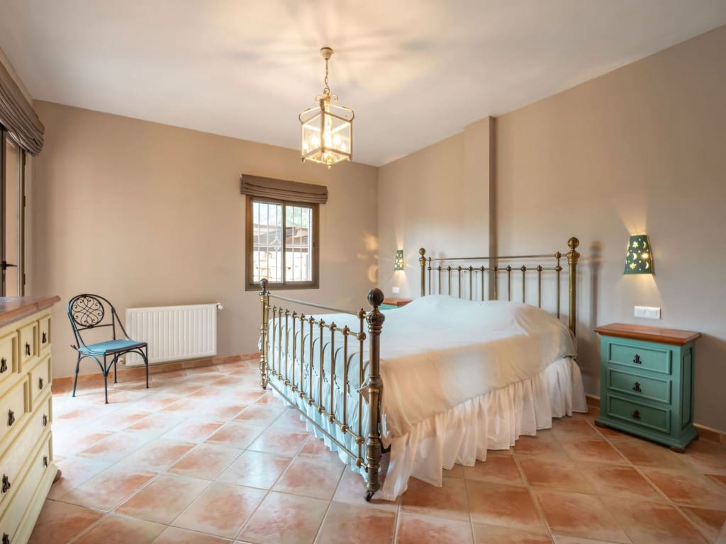 4 soverom Villa til salgs i Monda med svømmebasseng - € 945 000 (Ref: 9111895)