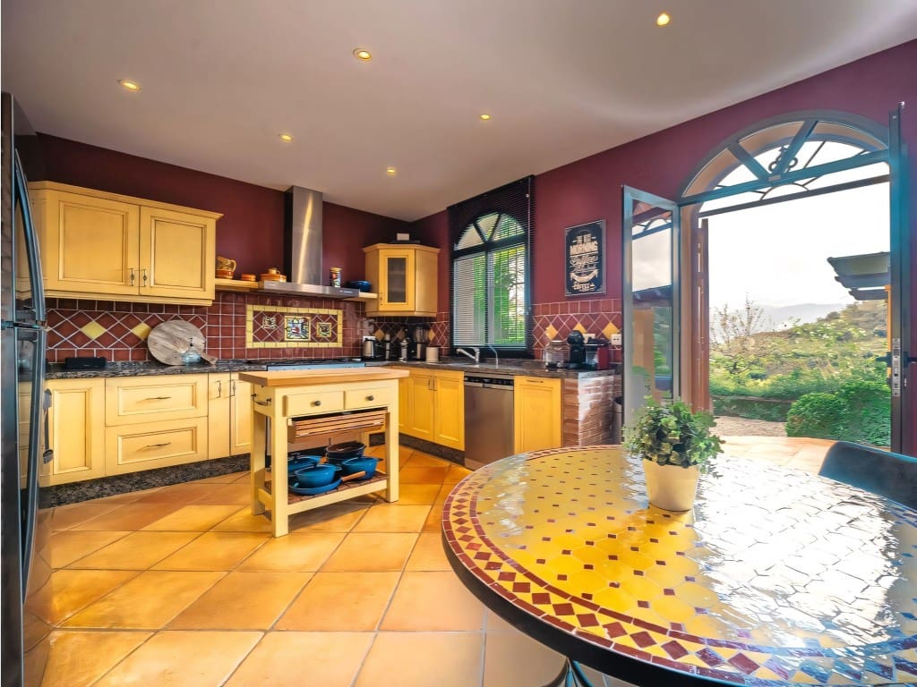 4 soverom Villa til salgs i Monda med svømmebasseng - € 945 000 (Ref: 9111895)