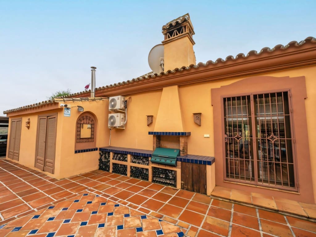 4 soverom Villa til salgs i Monda med svømmebasseng - € 945 000 (Ref: 9111895)