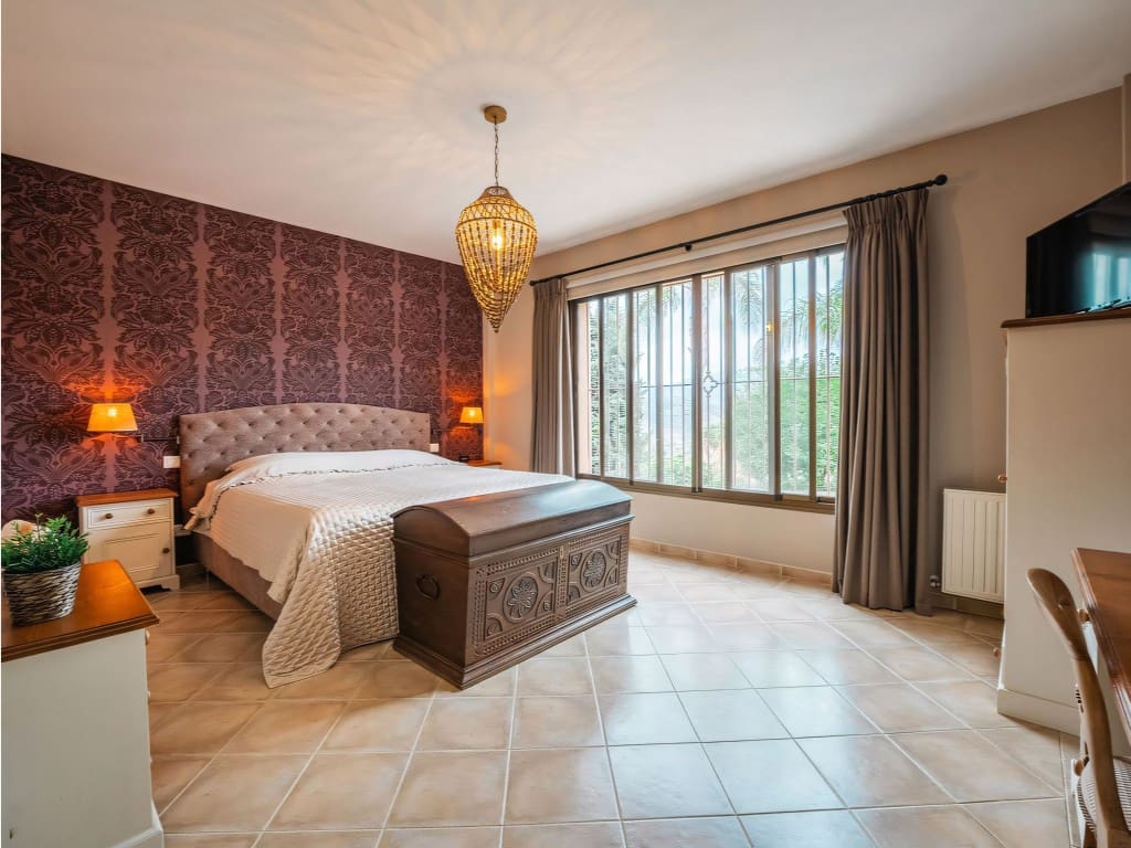 4 soverom Villa til salgs i Monda med svømmebasseng - € 945 000 (Ref: 9111895)