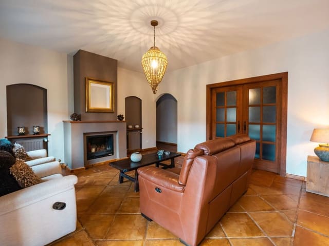 4 soverom Villa til salgs i Monda med svømmebasseng - € 945 000 (Ref: 9111895)