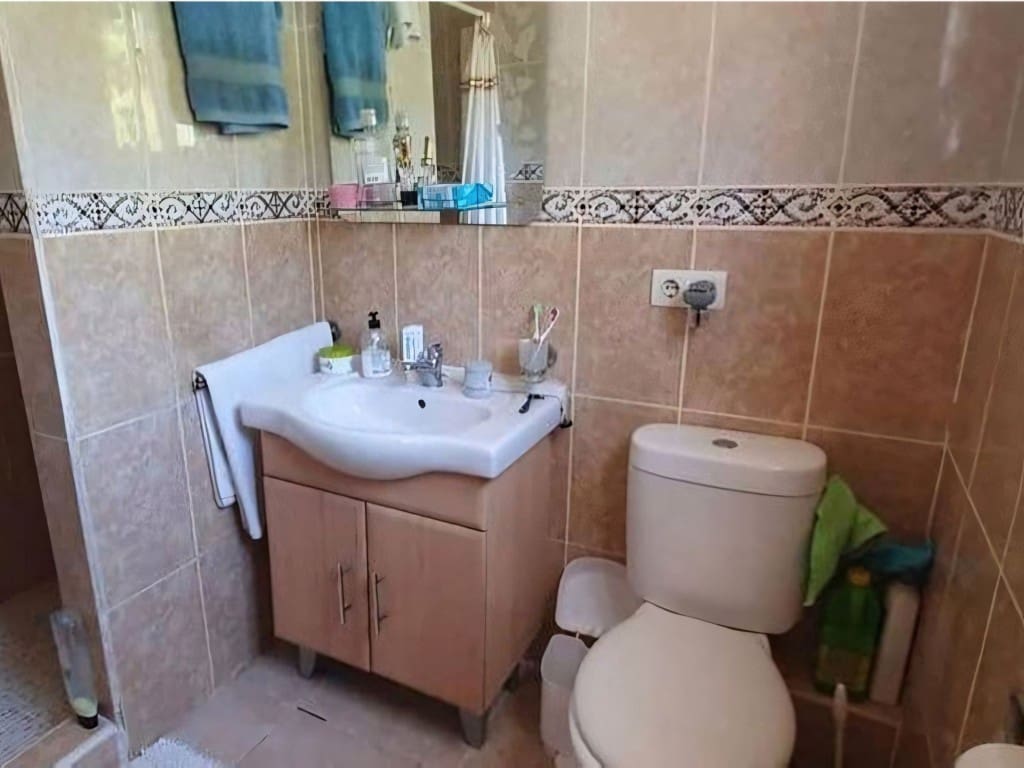 3 soveværelse Finca/Landehus til salg i Tolox med swimmingpool - € 290.000 (Ref: 9111896)