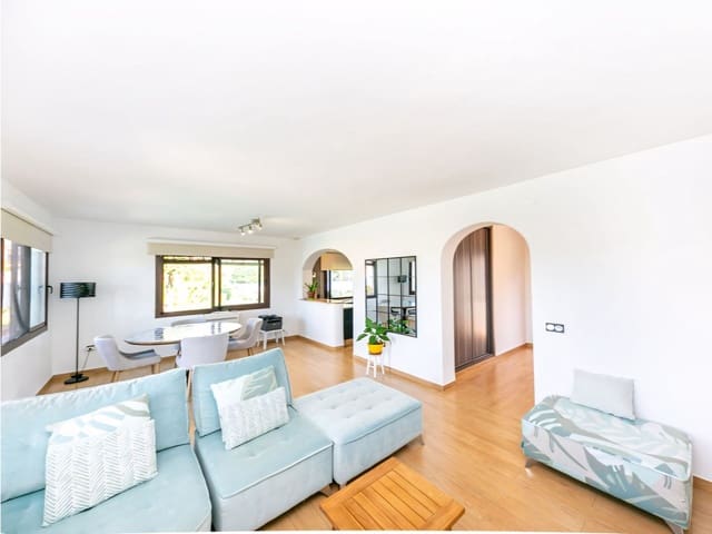 3 sypialnia Willa na sprzedaż w La Capellania, Benalmádena z basenem garażem - 975 000 € (Ref: 9113953)