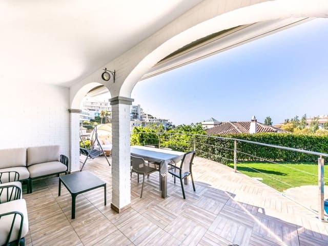 3 sypialnia Willa na sprzedaż w La Capellania, Benalmádena z basenem garażem - 975 000 € (Ref: 9113953)