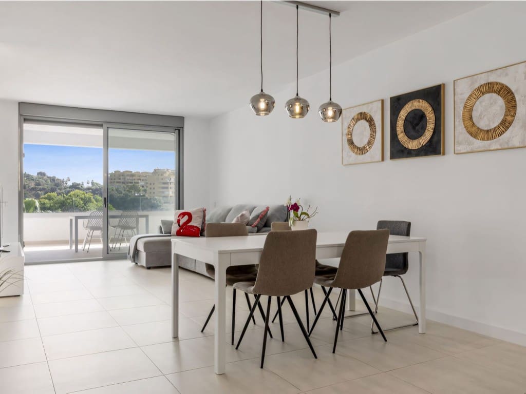 2 slaapkamer Penthouse te koop in New Golden Mile met zwembad garage - € 495.000 (Ref: 9115911)