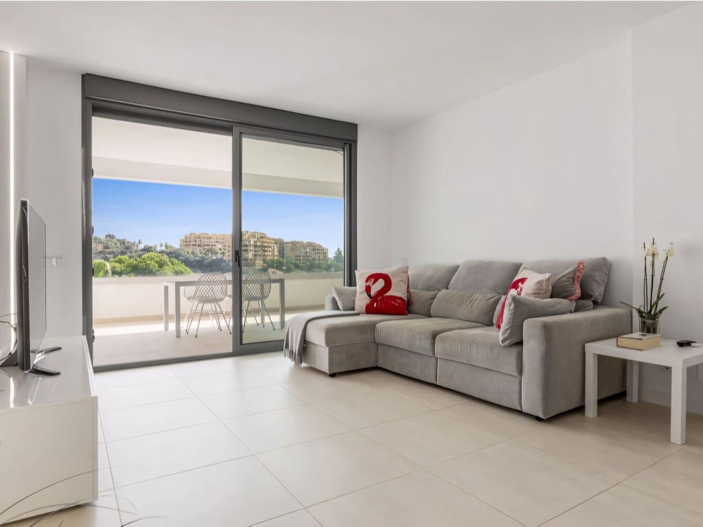 2 slaapkamer Penthouse te koop in New Golden Mile met zwembad garage - € 495.000 (Ref: 9115911)