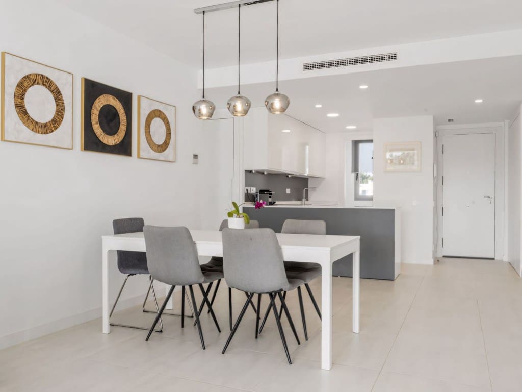 2 slaapkamer Penthouse te koop in New Golden Mile met zwembad garage - € 495.000 (Ref: 9115911)