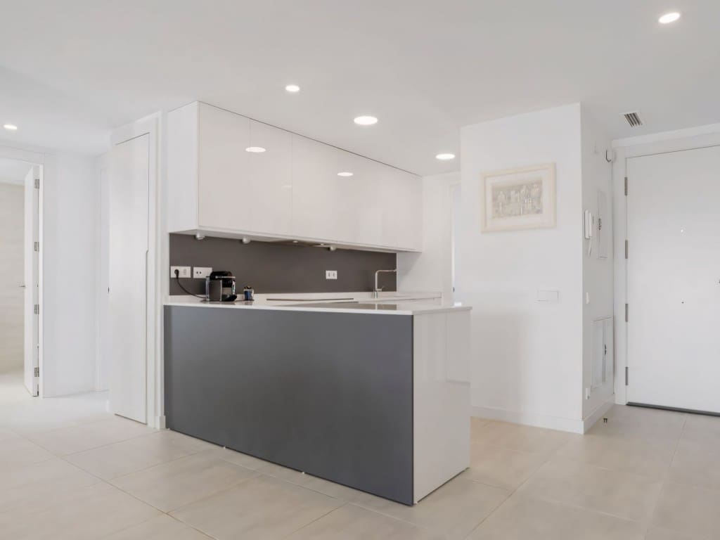 2 slaapkamer Penthouse te koop in New Golden Mile met zwembad garage - € 495.000 (Ref: 9115911)