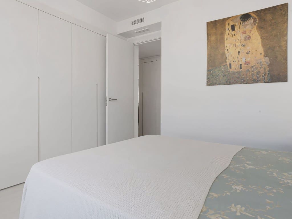 2 slaapkamer Penthouse te koop in New Golden Mile met zwembad garage - € 495.000 (Ref: 9115911)