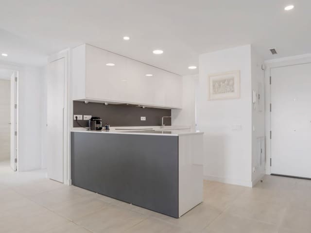 2 makuuhuone Kattohuoneisto myytävänä paikassa Selwo, Estepona mukana uima-altaan 
autotalli - 495 000 € (Ref: 9115911)