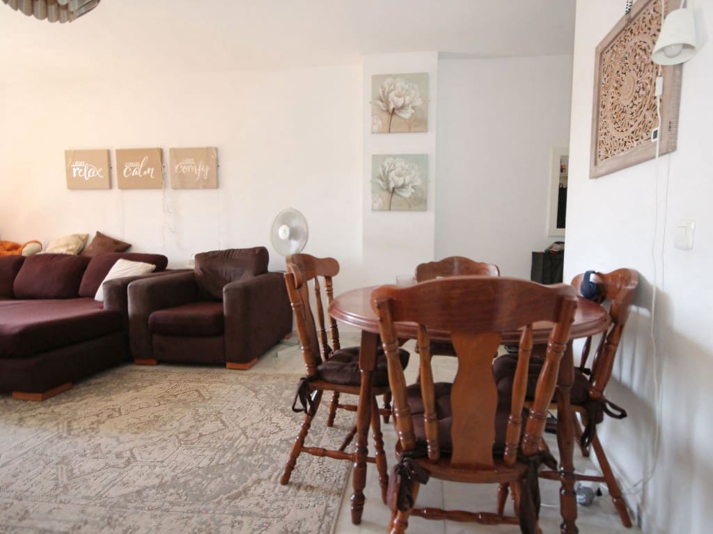 2 soverom Leilighet til salgs i La Reserva med svømmebasseng garasje - € 280 000 (Ref: 9115914)