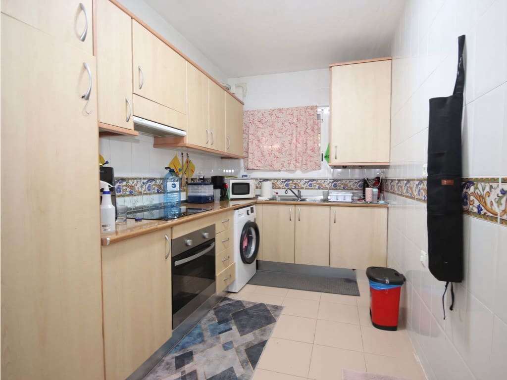 2 soverom Leilighet til salgs i La Reserva med svømmebasseng garasje - € 280 000 (Ref: 9115914)