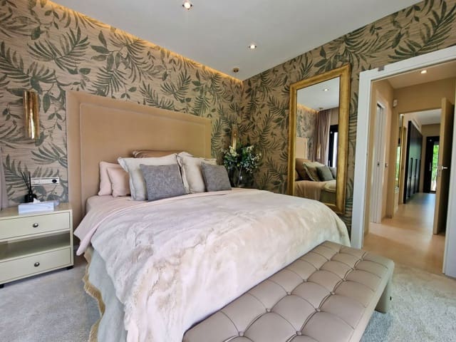 5 sypialnia Willa na sprzedaż w Las Chapas, Marbella z basenem garażem - 5 475 000 € (Ref: 9118574)