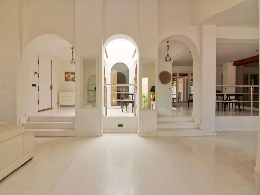 3 sypialnia Willa na sprzedaż w Torrequebrada z basenem garażem - 1 550 000 € (Ref: 9132160)