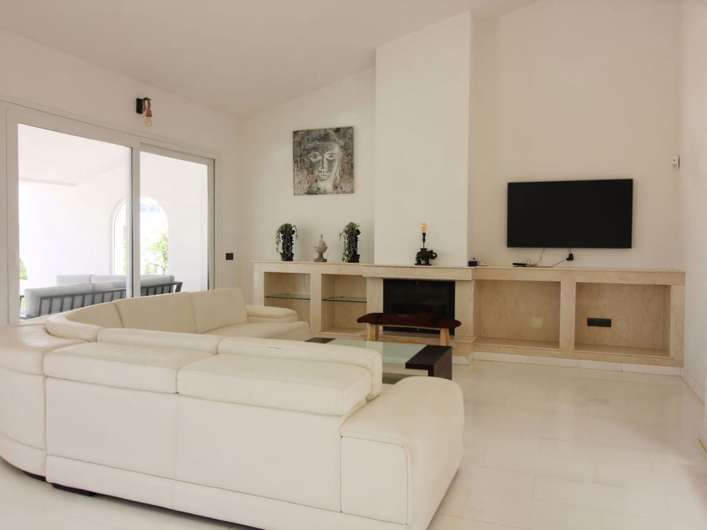 3 sypialnia Willa na sprzedaż w Torrequebrada z basenem garażem - 1 550 000 € (Ref: 9132160)