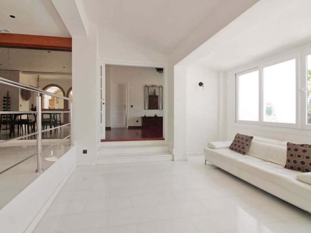 3 sypialnia Willa na sprzedaż w Torrequebrada z basenem garażem - 1 550 000 € (Ref: 9132160)