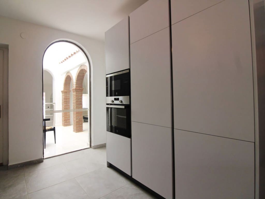 3 sypialnia Willa na sprzedaż w Torrequebrada z basenem garażem - 1 550 000 € (Ref: 9132160)