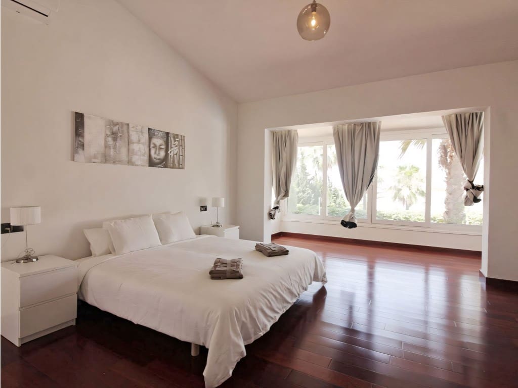 3 sypialnia Willa na sprzedaż w Torrequebrada z basenem garażem - 1 550 000 € (Ref: 9132160)