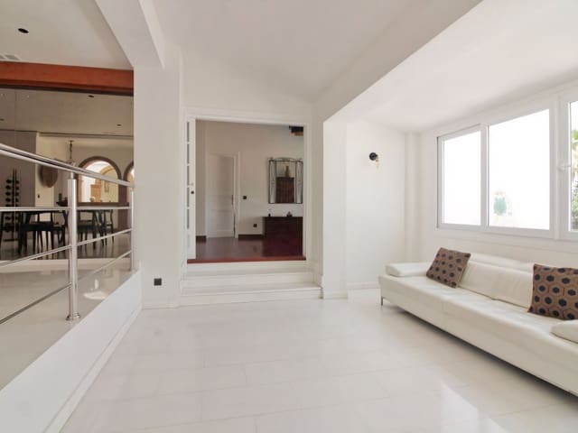 3 sypialnia Willa na sprzedaż w Torrequebrada, Benalmádena z basenem garażem - 1 550 000 € (Ref: 9132160)