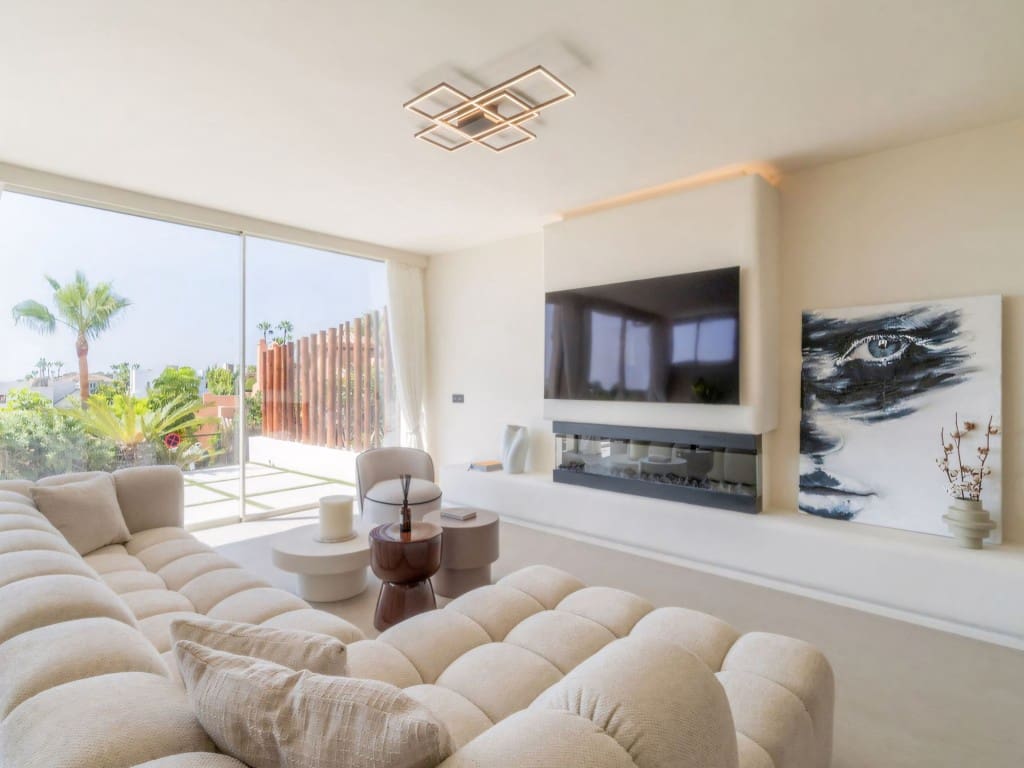 3 slaapkamer Appartement te koop in Nueva Andalucia met zwembad garage - € 1.180.000 (Ref: 9134131)