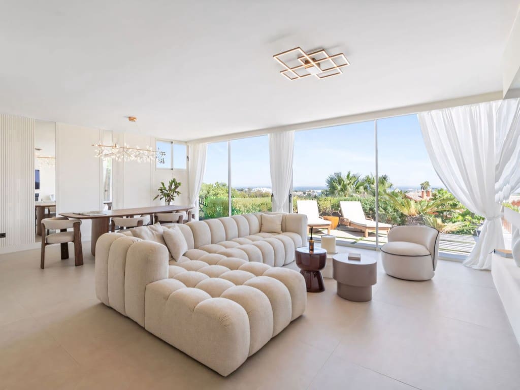 3 slaapkamer Appartement te koop in Nueva Andalucia met zwembad garage - € 1.180.000 (Ref: 9134131)