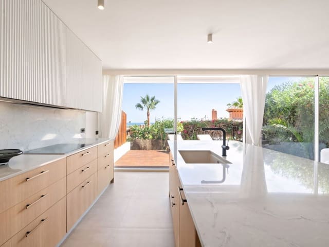 3 slaapkamer Appartement te koop in Nueva Andalucia, Marbella met zwembad garage - € 1.180.000 (Ref: 9134131)