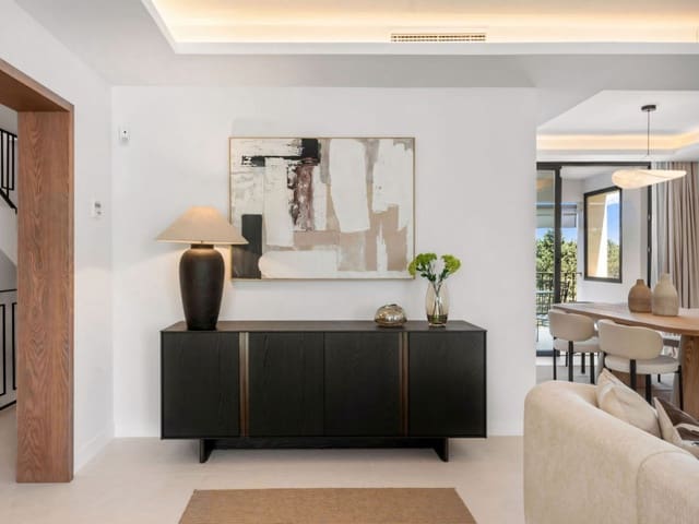 4 slaapkamer Huis te koop in Nueva Andalucia, Marbella met zwembad garage - € 1.850.000 (Ref: 9134132)